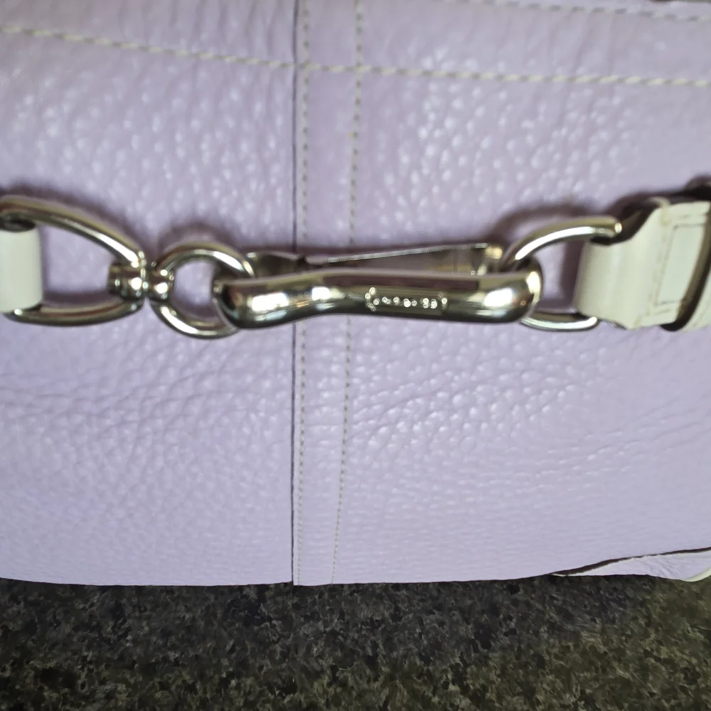 RARE! Coach Hamptons Medium Lavender/Lilac Leather Carry M0693-F10688